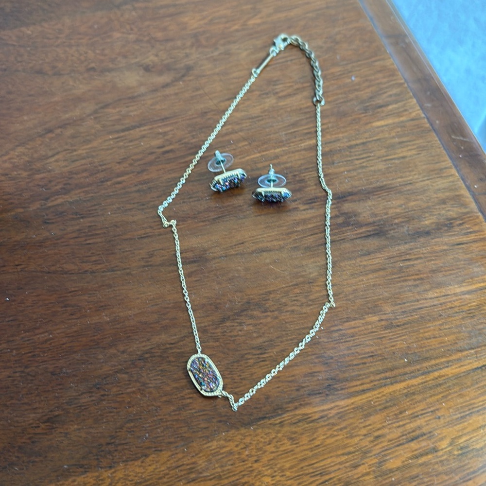 Kendra Scott Necklace and Earringsgs